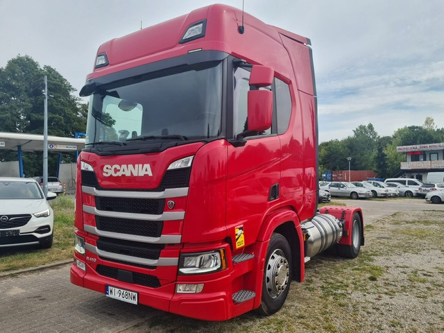 Tractor unit SCANIA R410: picture 1