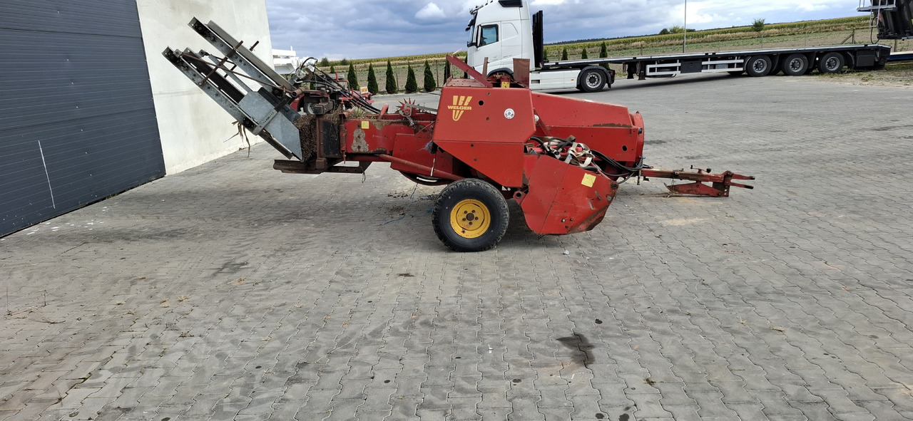 WELGER - Square baler: picture 2 WELGER - Square baler: picture 2