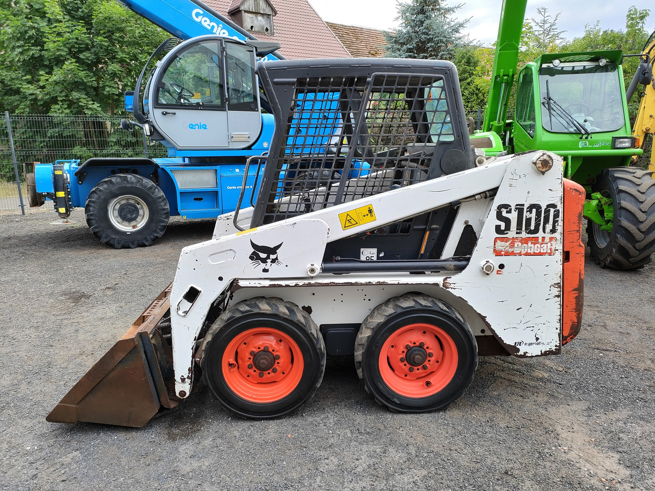 Bob cat s100 - Skid steer loader: picture 1 Bob cat s100 - Skid steer loader: picture 1
