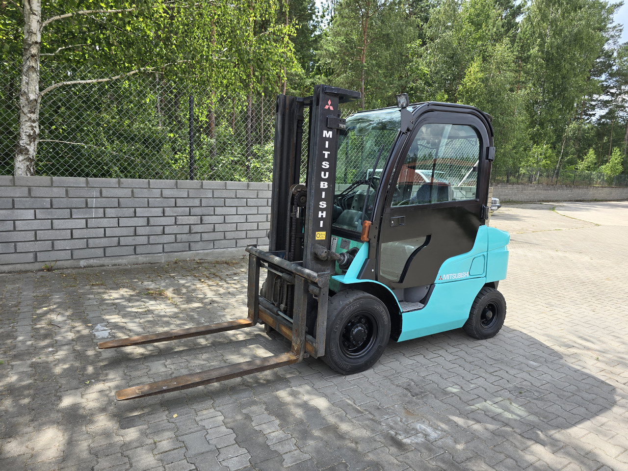 Mitsubishi FD25N - Diesel forklift: picture 3 Mitsubishi FD25N - Diesel forklift: picture 3