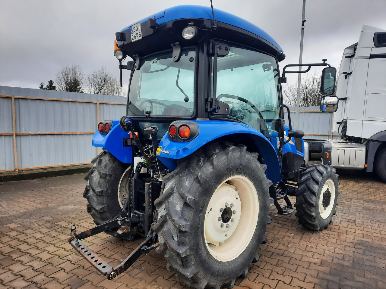 New-holland T4.65 - Farm tractor: picture 3 New-holland T4.65 - Farm tractor: picture 3