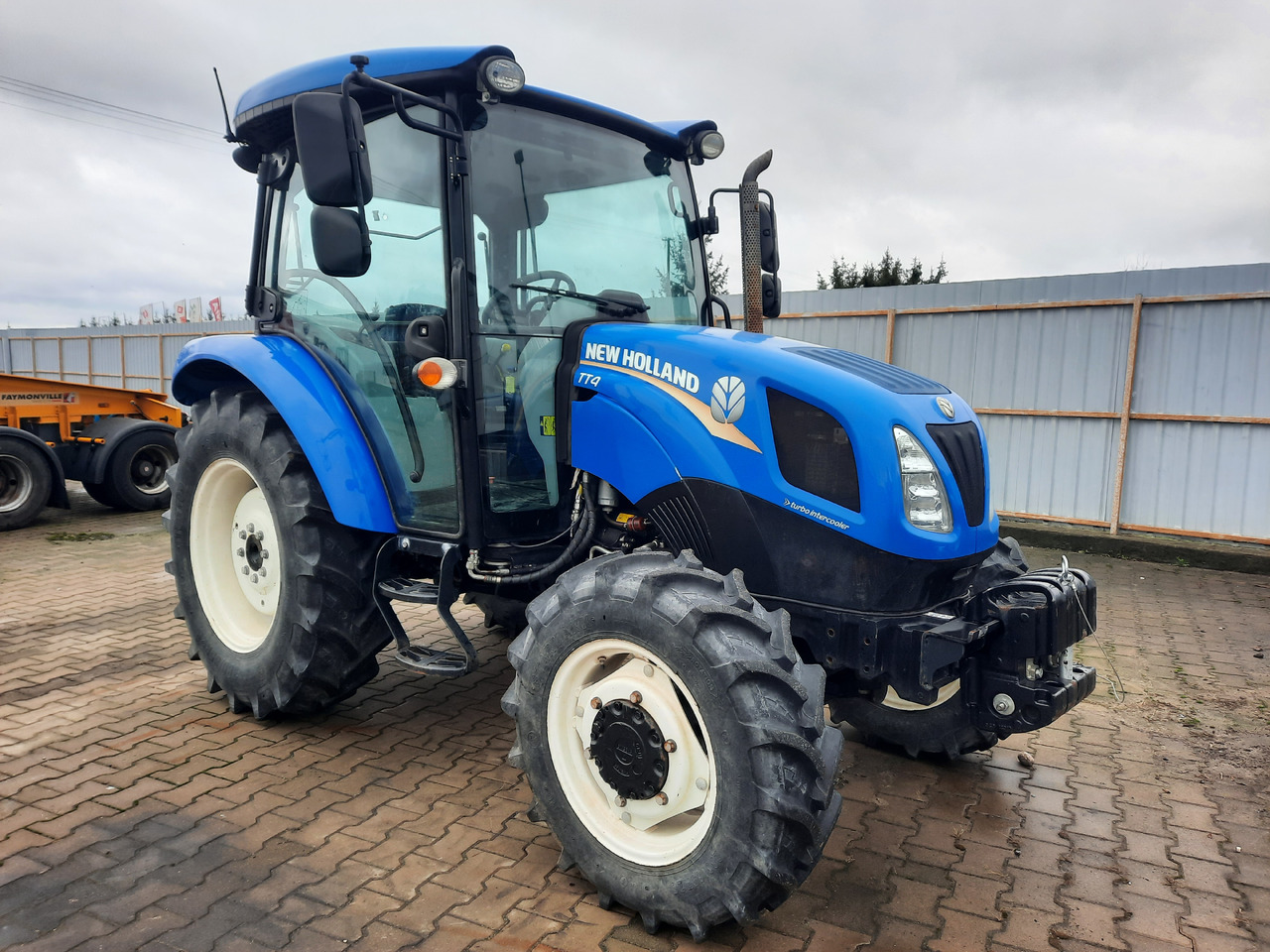 New-holland T4.65 - Farm tractor: picture 1 New-holland T4.65 - Farm tractor: picture 1