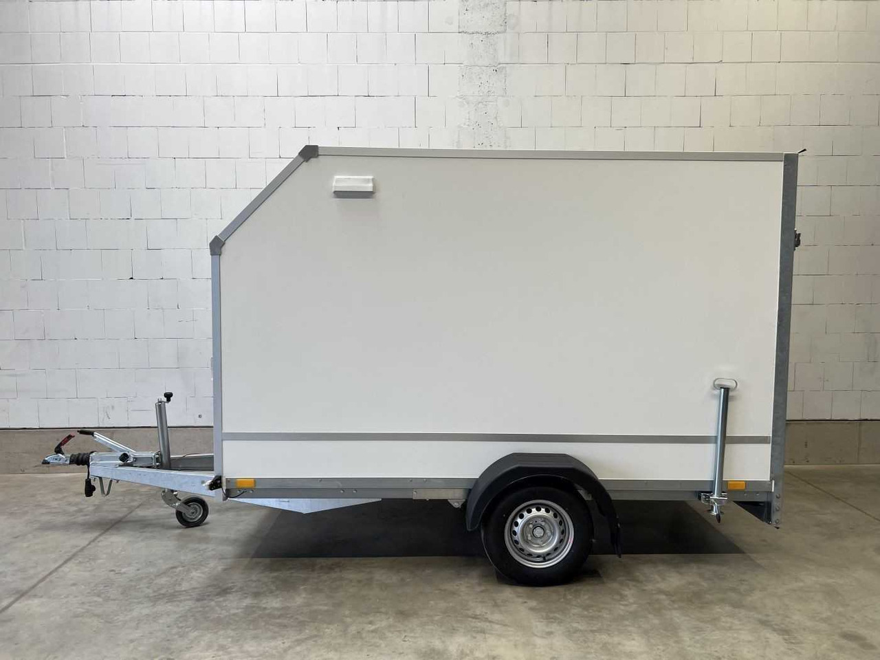 Leasing of BLYSS F1330HD Seitentür,Fenster,Aero Kofferanhänger BLYSS F1330HD Seitentür,Fenster,Aero Kofferanhänger: picture 27