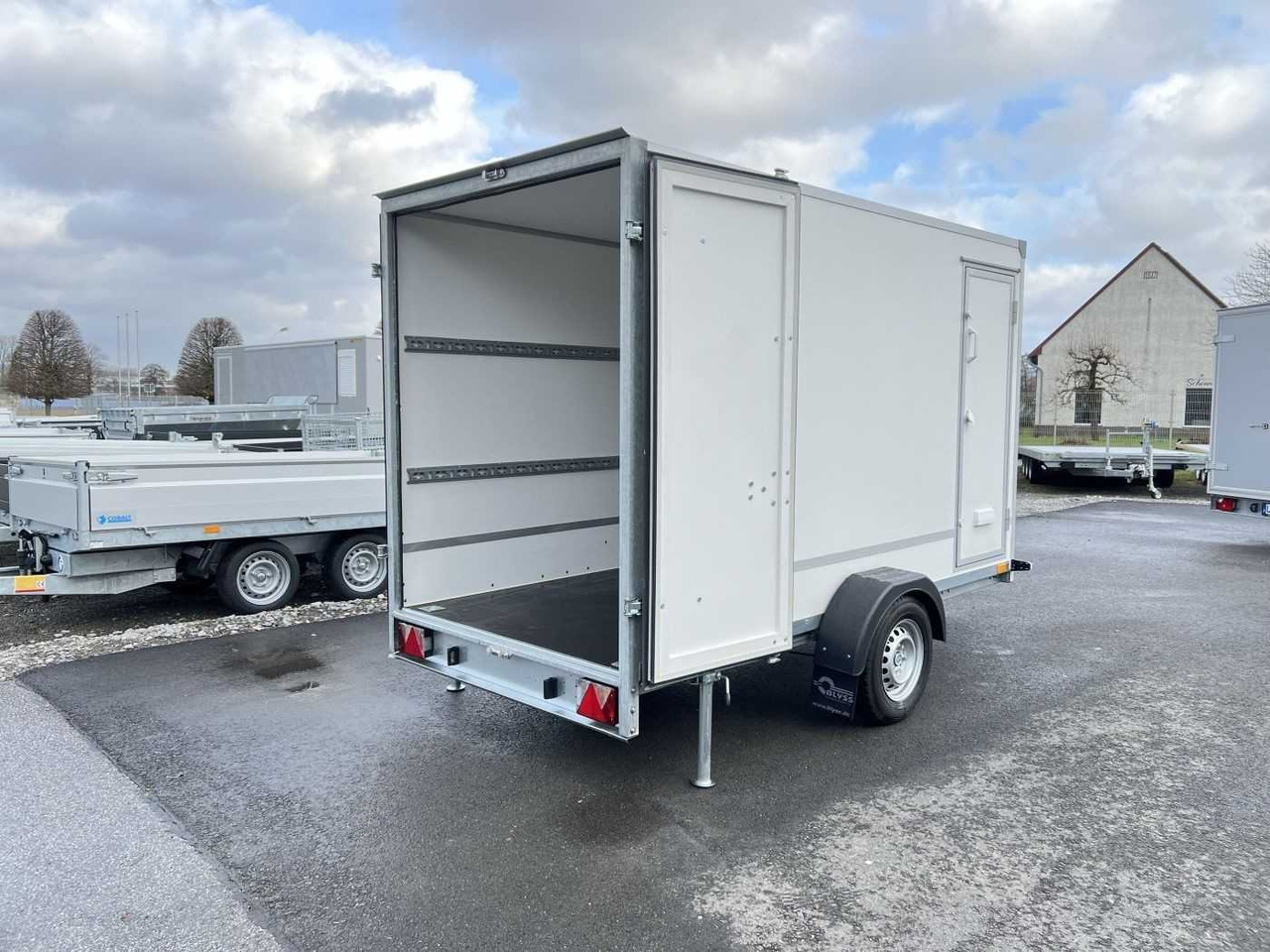 BLYSS F1330HD Seitentür Kofferanhänger - Closed box trailer: picture 3 BLYSS F1330HD Seitentür Kofferanhänger - Closed box trailer: picture 3