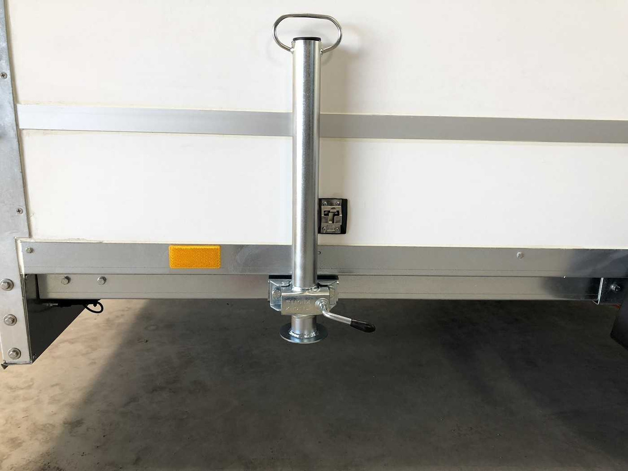 Leasing of BLYSS F15336HD Kofferanhänger BLYSS F15336HD Kofferanhänger: picture 24