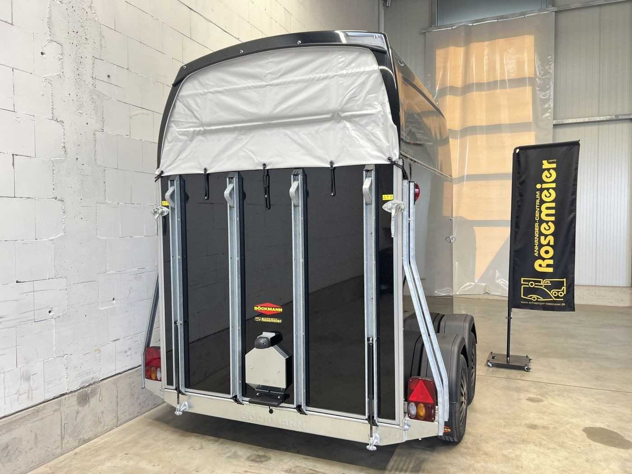 New Horse trailer BOECKMANN Comfort Esprit SKsil+bl Sonder Pferdeanhänger: picture 11