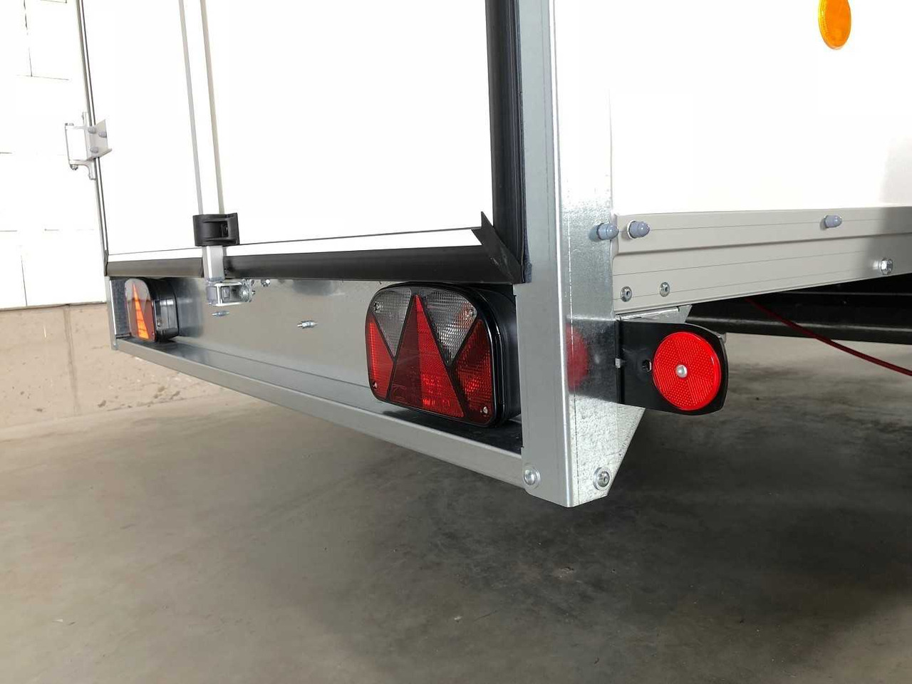 New Closed box trailer BOECKMANN KT 3015/20 H Kofferanhänger: picture 26