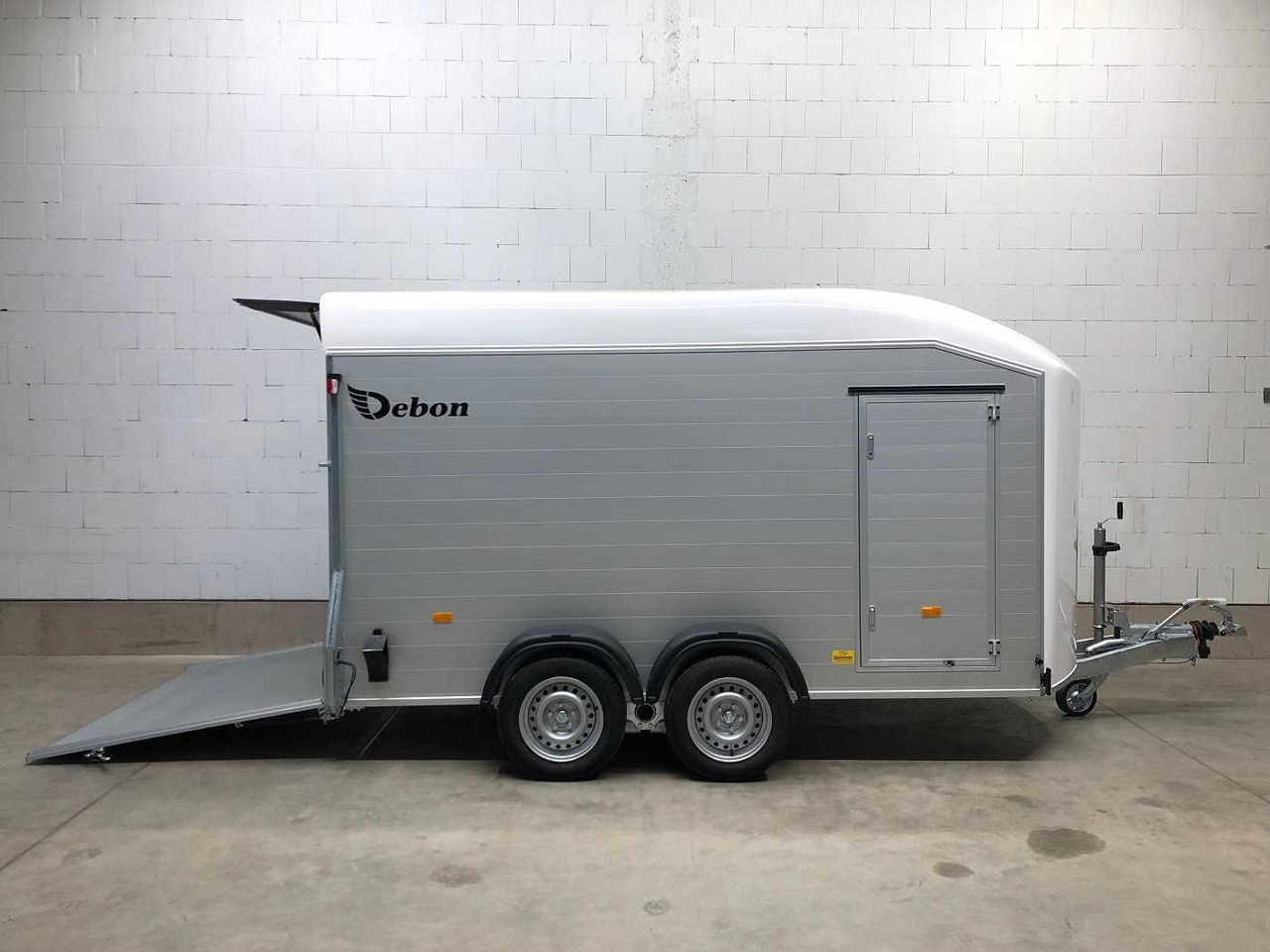 CHEVAL LIBERTE DEBON C700 Roadster Kofferanhänger - Closed box trailer: picture 1 CHEVAL LIBERTE DEBON C700 Roadster Kofferanhänger - Closed box trailer: picture 1