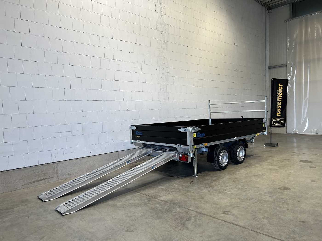 CHEVAL LIBERTE DEBON PW3.3E Black Rampen Dreiseitenkipper - Tipper trailer: picture 1 CHEVAL LIBERTE DEBON PW3.3E Black Rampen Dreiseitenkipper - Tipper trailer: picture 1