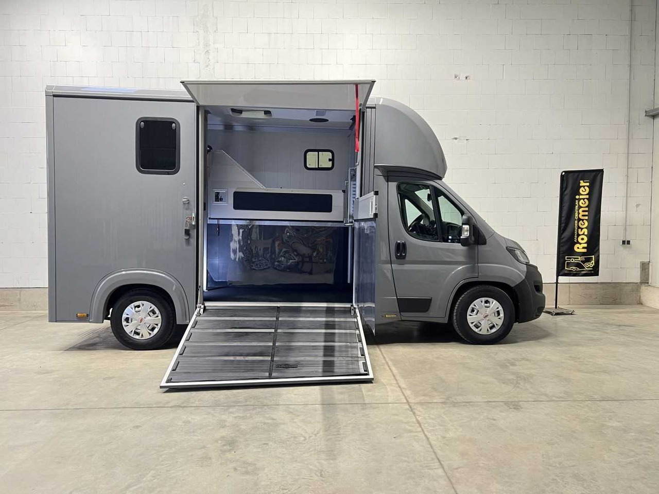 Fiat Compact Basic LKW - Horse truck, Van: picture 1 Fiat Compact Basic LKW - Horse truck, Van: picture 1