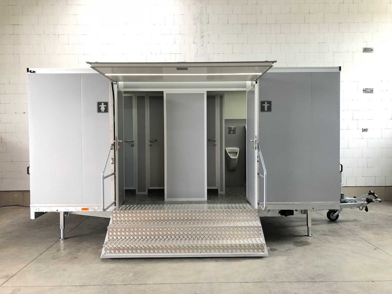 ROSEMEIER VE 3 Damen, 1 Herren, 4 Urinale Toilettenanhänger - Trailer: picture 1 ROSEMEIER VE 3 Damen, 1 Herren, 4 Urinale Toilettenanhänger - Trailer: picture 1