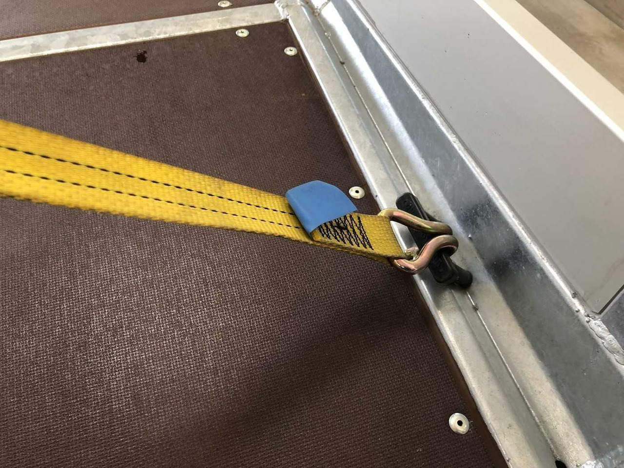 New Motorcycle trailer VEZEKO Husky FB 13.28 Absenker: picture 21 New Motorcycle trailer VEZEKO Husky FB 13.28 Absenker: picture 21