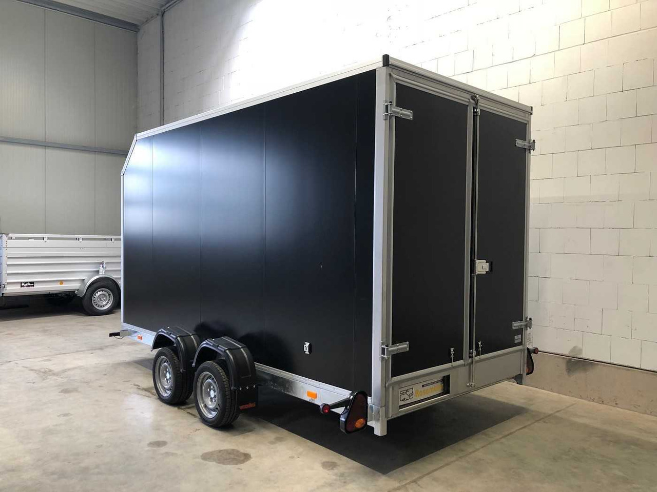 VEZEKO Husky FB K 35.40 SP EP Tür Kofferanhänger Absenker - Closed box trailer: picture 5 VEZEKO Husky FB K 35.40 SP EP Tür Kofferanhänger Absenker - Closed box trailer: picture 5