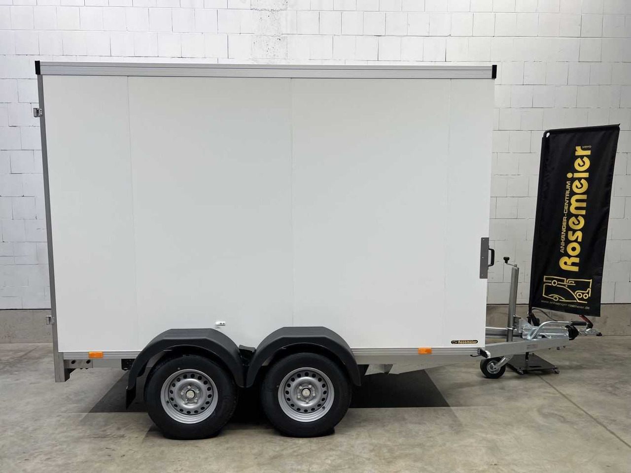 VEZEKO TK B 27.30 Kofferanhänger - Closed box trailer: picture 2 VEZEKO TK B 27.30 Kofferanhänger - Closed box trailer: picture 2