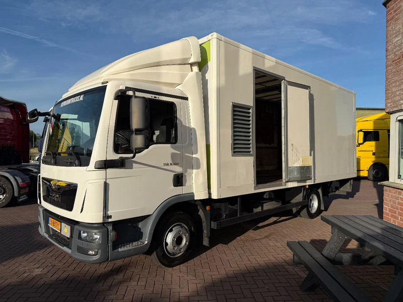 MAN TGL TGL 8.180 Euro6 Bakwagen met laadklep / Werkplaats / Vangmuil / Licht en lucht - Box truck: picture 5 MAN TGL TGL 8.180 Euro6 Bakwagen met laadklep / Werkplaats / Vangmuil / Licht en lucht - Box truck: picture 5