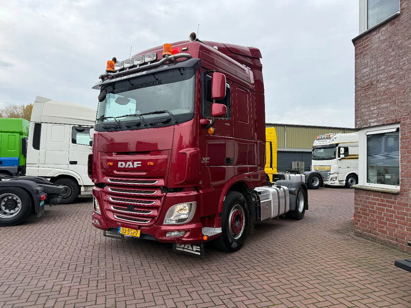DAF XF XF460 4X2 - Tractor unit: picture 2 DAF XF XF460 4X2 - Tractor unit: picture 2