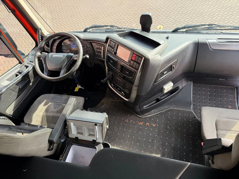 Iveco Stralis 400 Stralis 400 4X2 LNG Retarder 2x Tank Holland Truck TUV 01-2026!!!!!!!! - Tractor unit: picture 5 Iveco Stralis 400 Stralis 400 4X2 LNG Retarder 2x Tank Holland Truck TUV 01-2026!!!!!!!! - Tractor unit: picture 5