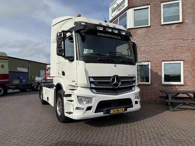 Mercedes-Benz Actros 1846LS STREAMSPACE 4X2 TREKKER EURO6 HOLLAND TRUCK VIN: 10233406 - Tractor unit: picture 1 Mercedes-Benz Actros 1846LS STREAMSPACE 4X2 TREKKER EURO6 HOLLAND TRUCK VIN: 10233406 - Tractor unit: picture 1