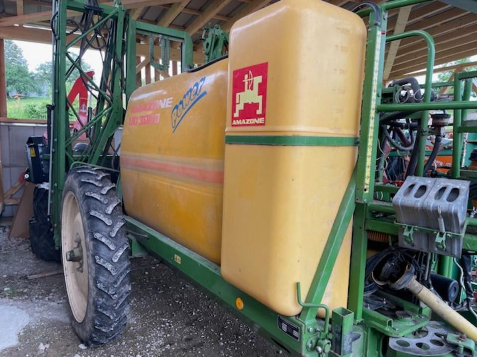 Amazone UG 3000 - Trailed sprayer: picture 2 Amazone UG 3000 - Trailed sprayer: picture 2