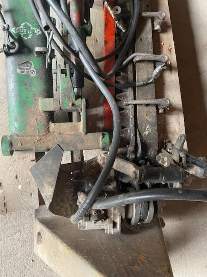 Doppelmesser-Mähwerk, Seitenanbau, passend zum John Deere 1140 - Flail mower/ Mulcher: picture 4 Doppelmesser-Mähwerk, Seitenanbau, passend zum John Deere 1140 - Flail mower/ Mulcher: picture 4