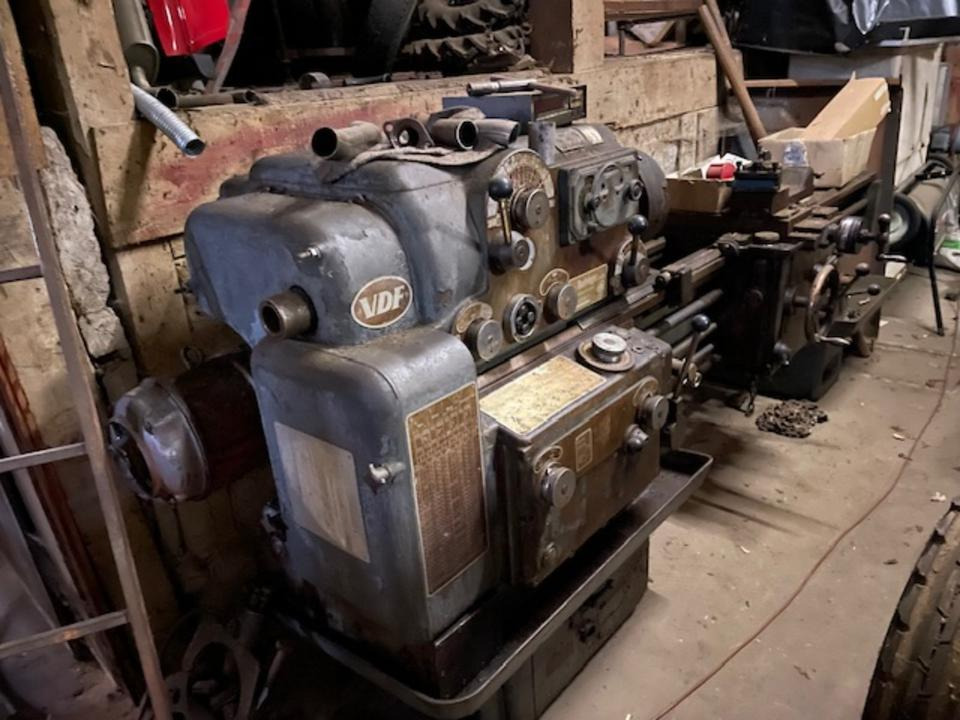 Drehmaschine VDF Boehringer L&Z Drehbank + Zubehör - Metal lathe: picture 1 Drehmaschine VDF Boehringer L&Z Drehbank + Zubehör - Metal lathe: picture 1