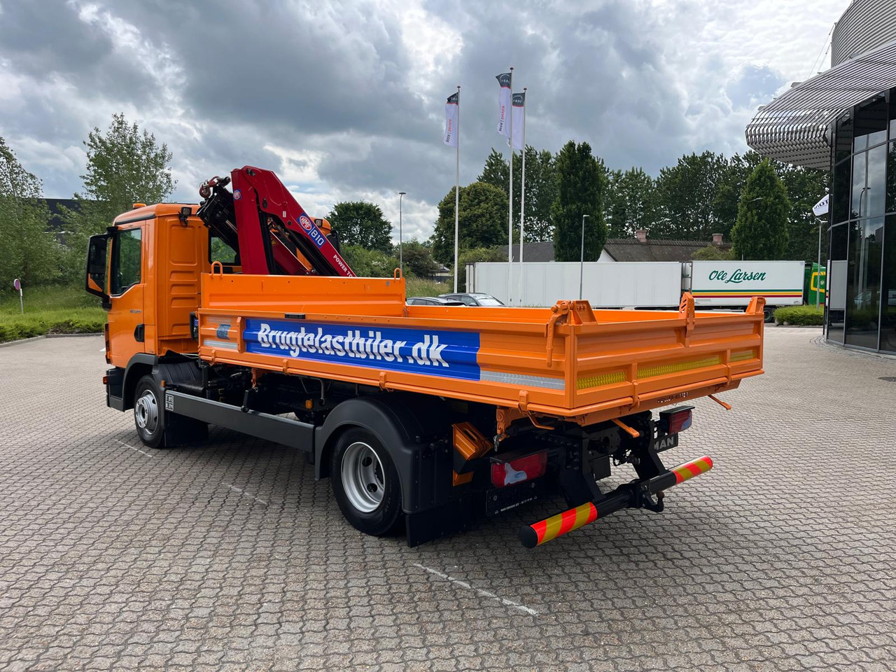 MAN TGL 8.220 - Tipper, Crane truck: picture 2 MAN TGL 8.220 - Tipper, Crane truck: picture 2