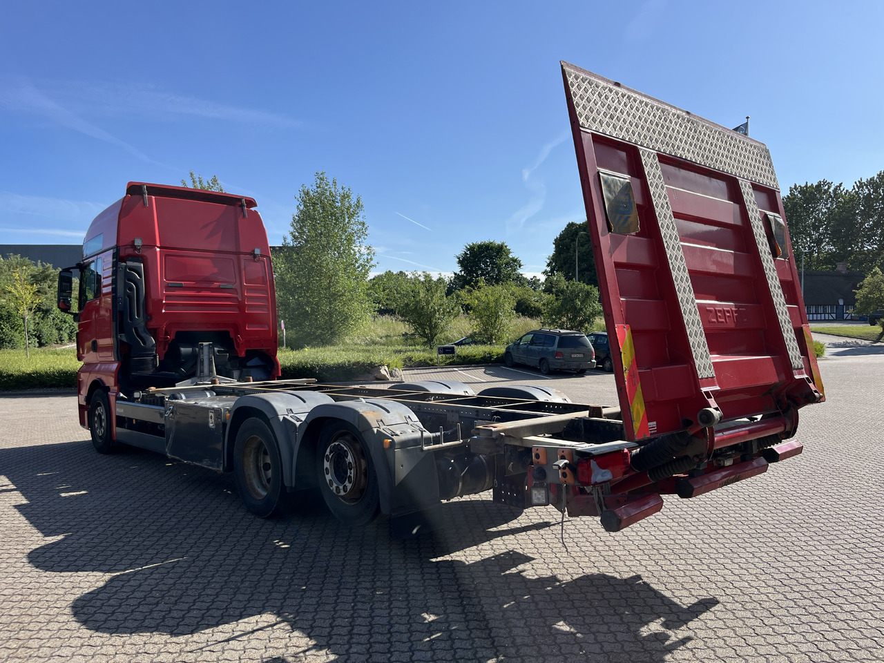 MAN TGX 26.500 6x2 - Container transporter/ Swap body truck: picture 3 MAN TGX 26.500 6x2 - Container transporter/ Swap body truck: picture 3