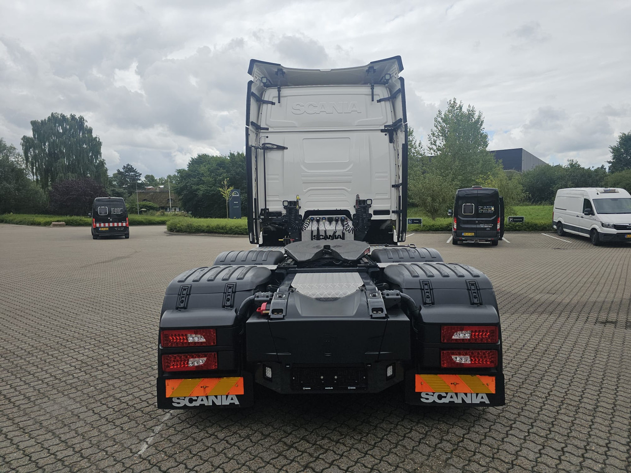 Scania R660 V8 6x2 - Tractor unit: picture 3 Scania R660 V8 6x2 - Tractor unit: picture 3