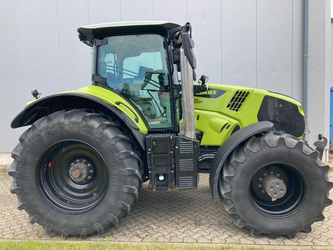 CLAAS Axion 830 CMATIC - Farm tractor: picture 1 CLAAS Axion 830 CMATIC - Farm tractor: picture 1