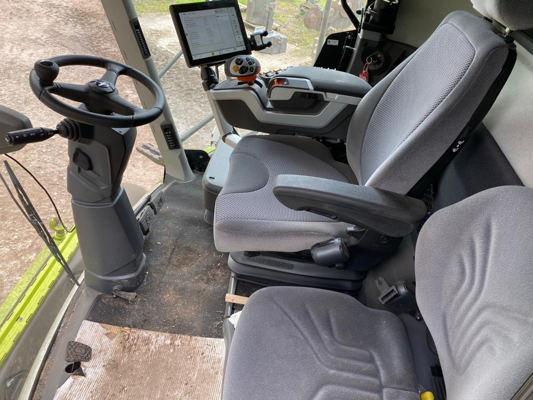 New Combine harvester CLAAS Lexion 6800 mit Vario 930 Schneidwerk: picture 7