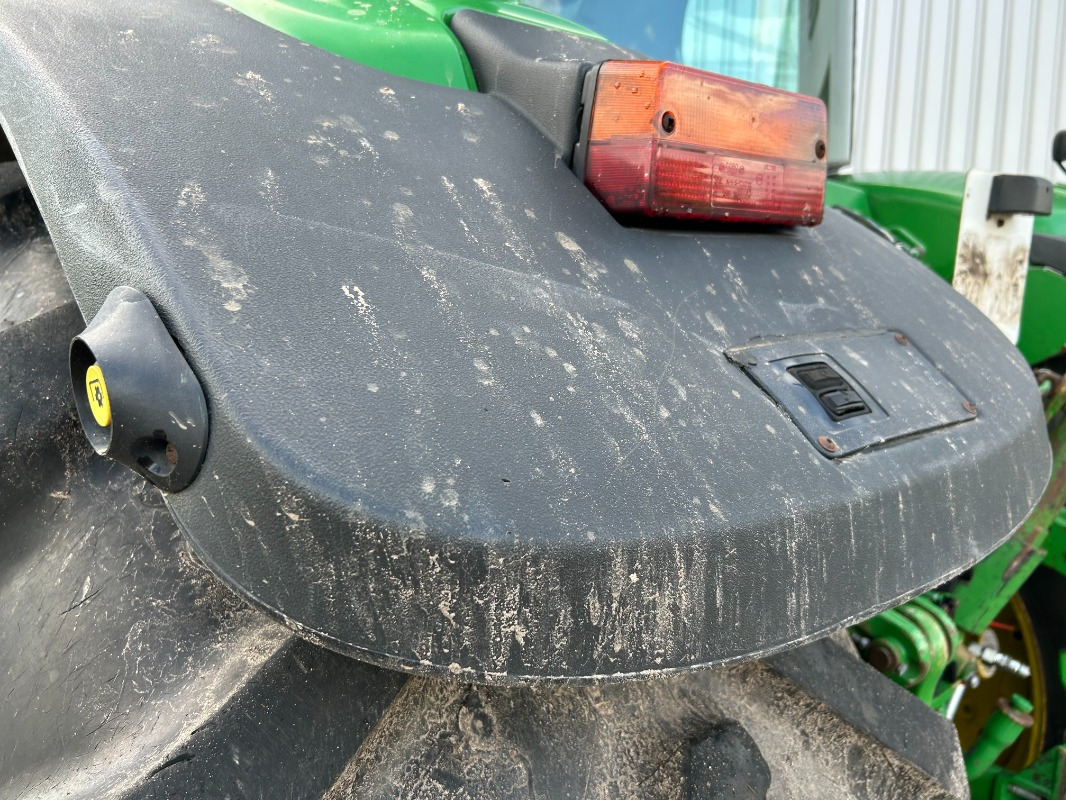 John Deere 7930 - Farm tractor: picture 3 John Deere 7930 - Farm tractor: picture 3