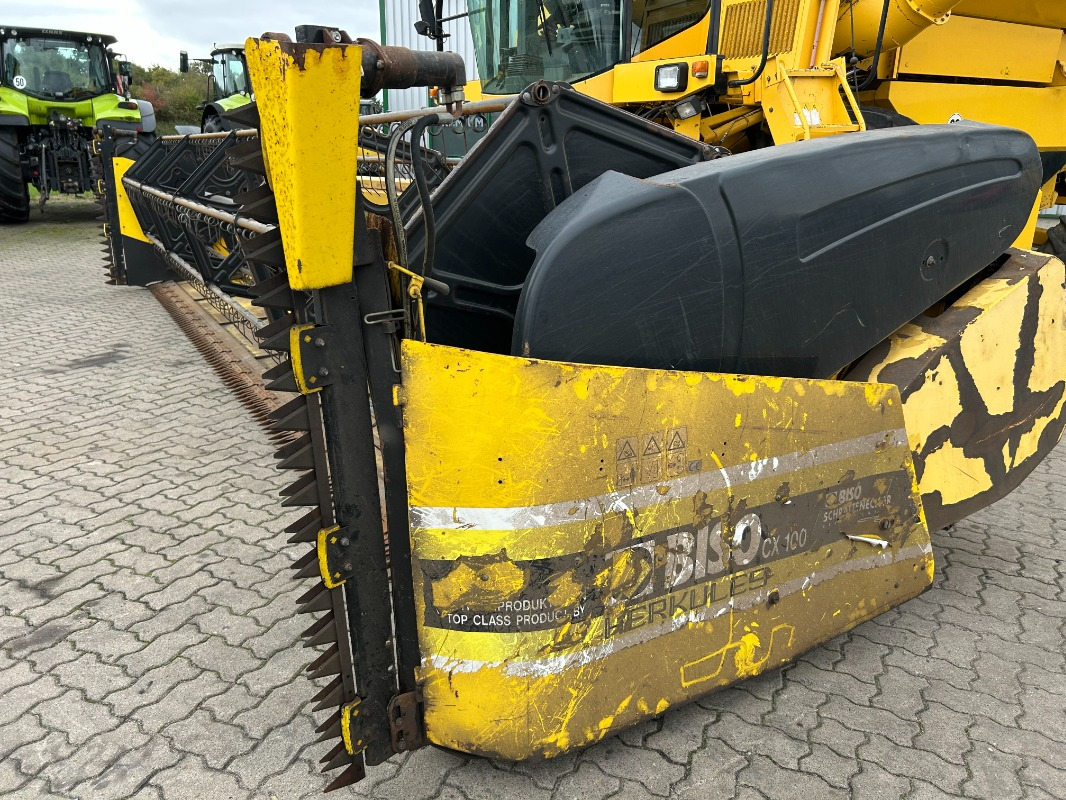 New Holland TX 68 Plus - Combine harvester: picture 3 New Holland TX 68 Plus - Combine harvester: picture 3
