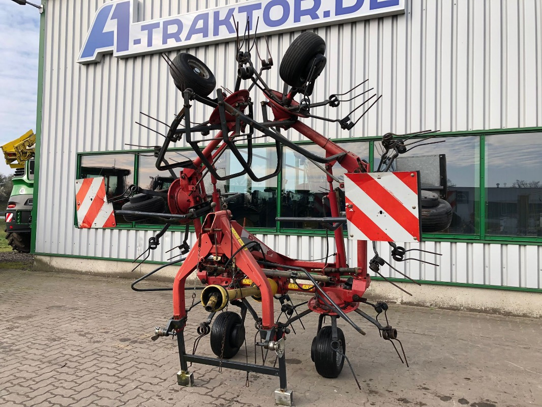 PZ-Vicon FANEX 6561 - Tedder/ Rake: picture 1 PZ-Vicon FANEX 6561 - Tedder/ Rake: picture 1