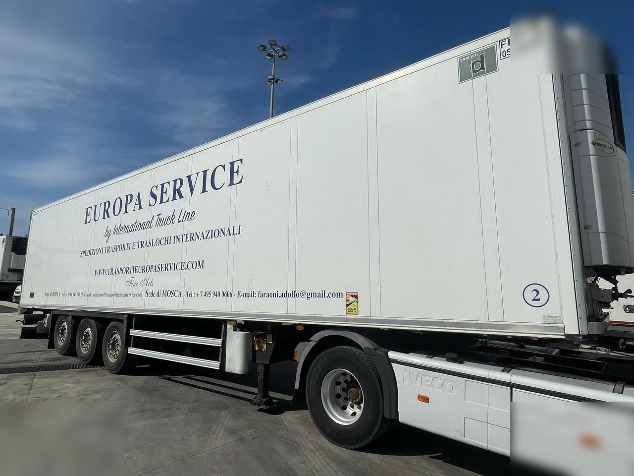 SCHMITZ CARGOBULL - Refrigerator semi-trailer: picture 4 SCHMITZ CARGOBULL - Refrigerator semi-trailer: picture 4