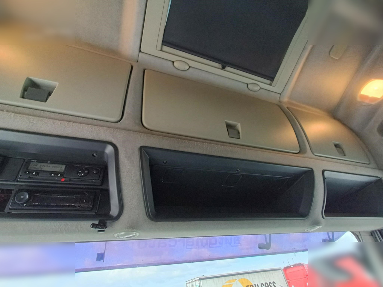 Tractor unit IVECO STRALIS 450: picture 6