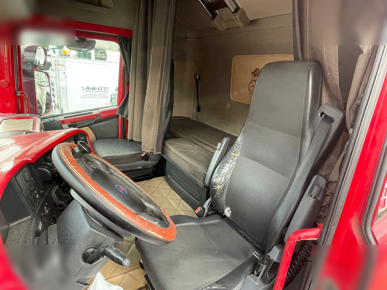 SCANIA R560 - Tractor unit: picture 5 SCANIA R560 - Tractor unit: picture 5