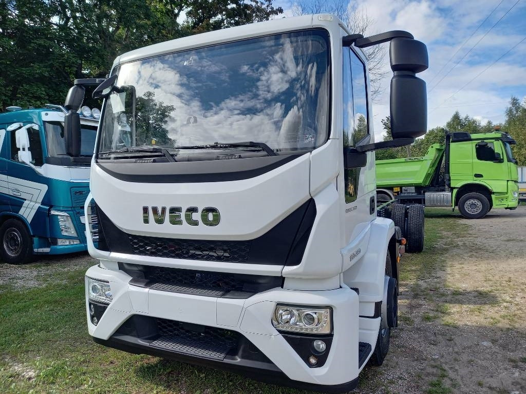 Iveco Eurocargo ML180E/FP, NEW, NOT USED - Cab chassis truck: picture 4 Iveco Eurocargo ML180E/FP, NEW, NOT USED - Cab chassis truck: picture 4