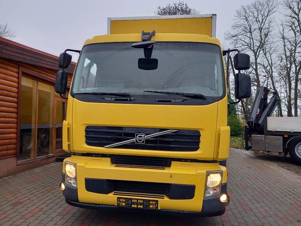 Volvo FE 6x2, SIDE OPENING, EURO5 - Box truck: picture 4 Volvo FE 6x2, SIDE OPENING, EURO5 - Box truck: picture 4