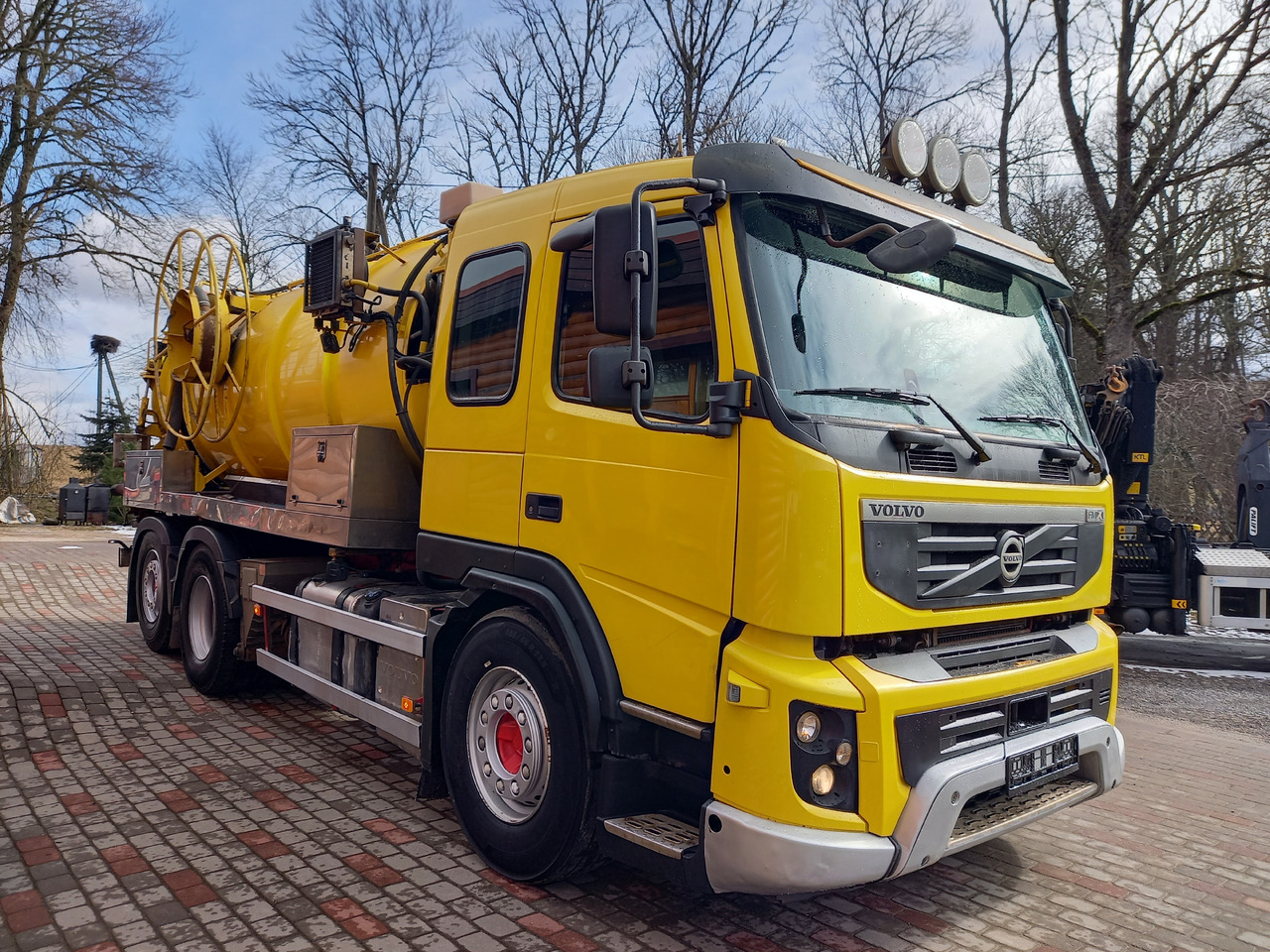 Volvo FMX 450, 6X2, VACUUM - Vacuum truck: picture 4 Volvo FMX 450, 6X2, VACUUM - Vacuum truck: picture 4