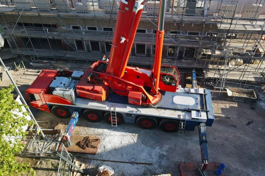 All terrain crane Demag AC220-5 Dutch Registration, 10x6x10, 220t Ca: picture 10