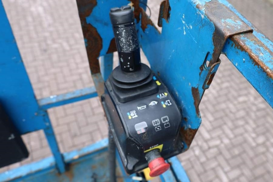 Genie GS3246 Electric, Working Height 11.75 m, 318kg Cap - Scissor lift: picture 4 Genie GS3246 Electric, Working Height 11.75 m, 318kg Cap - Scissor lift: picture 4