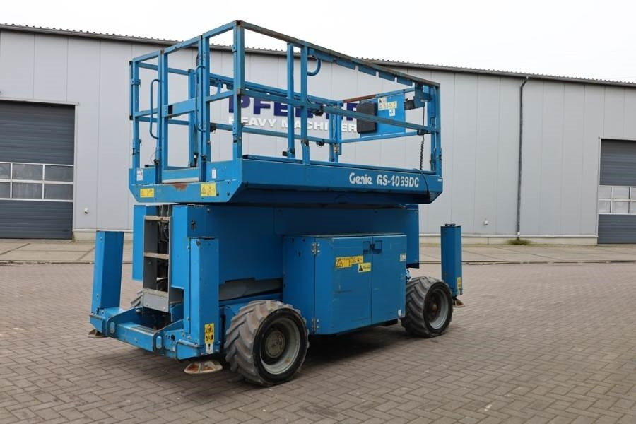 Genie GS4069 Electric, 14m Working Height, 363kg Capacit  - Scissor lift: picture 2 Genie GS4069 Electric, 14m Working Height, 363kg Capacit  - Scissor lift: picture 2