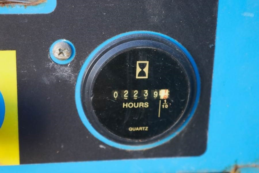 Genie GS4390 Diesel, 4x4 Drive, 15m Working Height, 680k - Scissor lift: picture 5 Genie GS4390 Diesel, 4x4 Drive, 15m Working Height, 680k - Scissor lift: picture 5