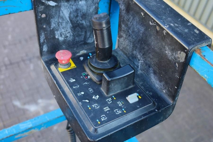 Genie GS4390 Diesel, 4x4 Drive, 15m Working Height, 680k - Scissor lift: picture 3 Genie GS4390 Diesel, 4x4 Drive, 15m Working Height, 680k - Scissor lift: picture 3