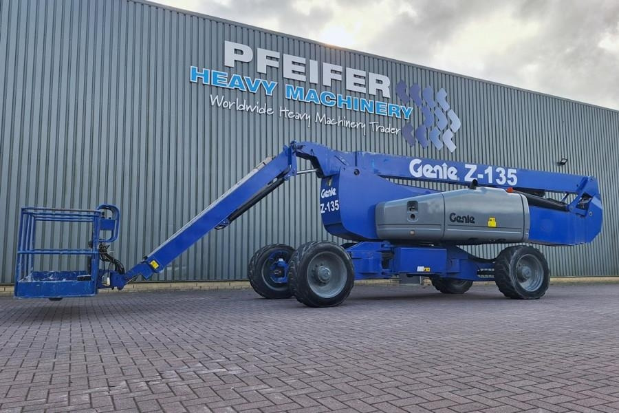 Genie Z135/70 Diesel, 4x4x4 Drive, 43m Lifting Height, 2  - Articulated boom: picture 1 Genie Z135/70 Diesel, 4x4x4 Drive, 43m Lifting Height, 2  - Articulated boom: picture 1