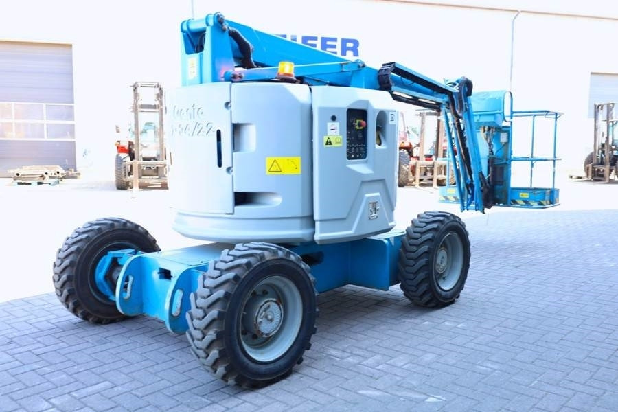Genie Z34/22 Diesel, 4x4 Drive, 12.6m Working Height, 6. - Articulated boom: picture 2 Genie Z34/22 Diesel, 4x4 Drive, 12.6m Working Height, 6. - Articulated boom: picture 2