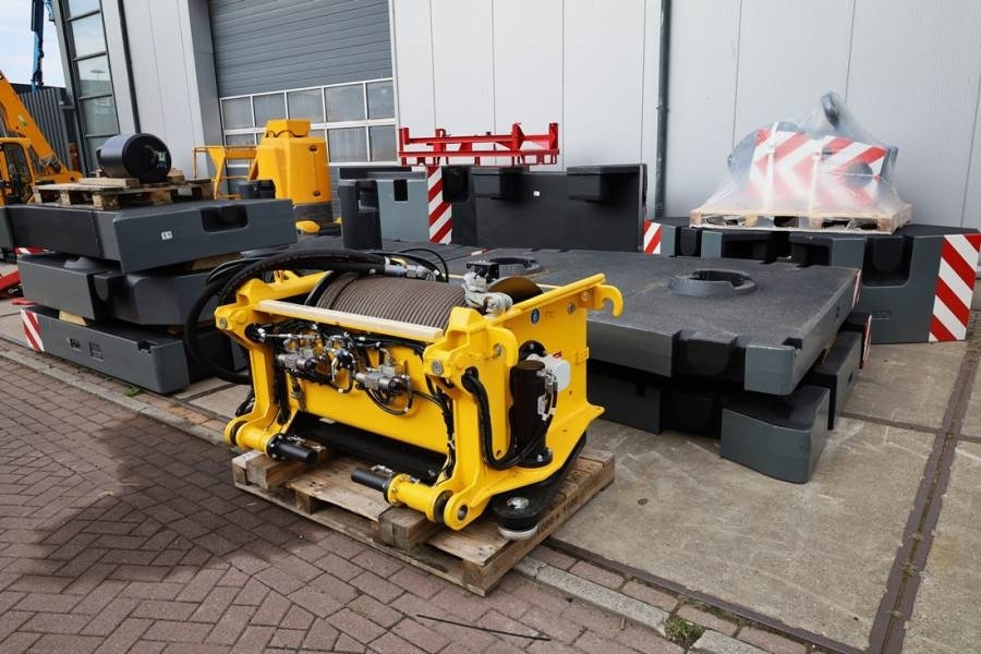 Grove GMK5250XL-1 Available For Rent, Dutch Registration - All terrain crane: picture 3 Grove GMK5250XL-1 Available For Rent, Dutch Registration - All terrain crane: picture 3