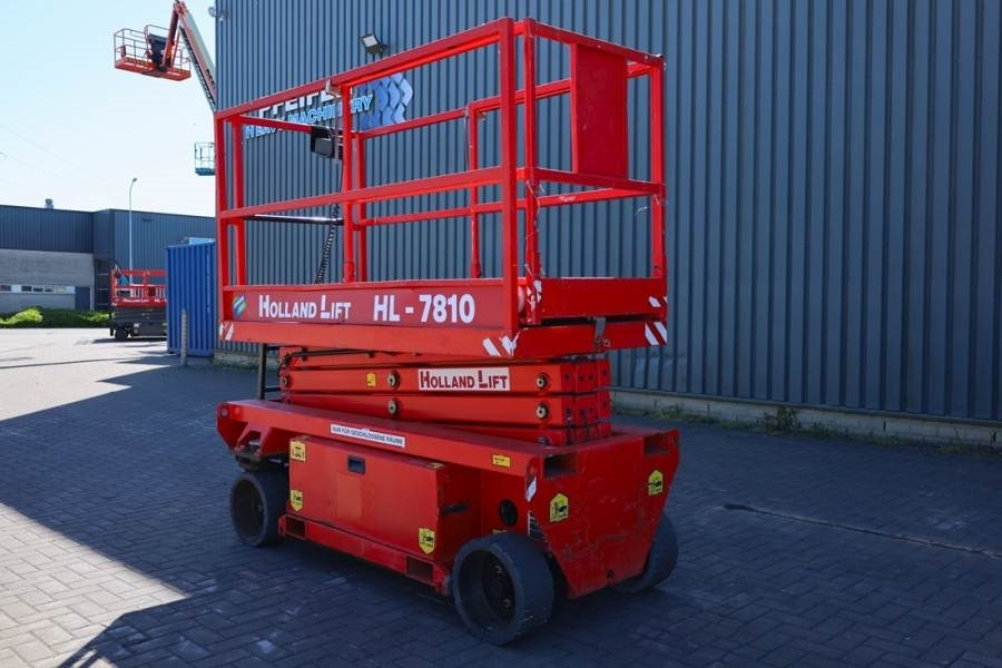 Scissor lift Holland Lift Ecostar HL-7810 Electric, 10m Working Height, 450k: picture 7