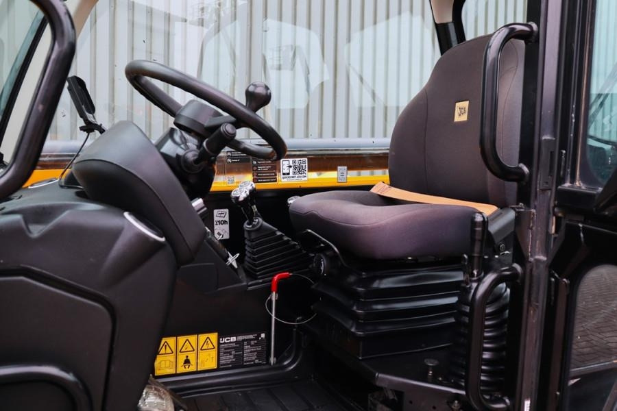 JCB 540V-140 Diesel Stage V, 4x4x4 Drive, 13.8m Liftin  - Telescopic handler: picture 4 JCB 540V-140 Diesel Stage V, 4x4x4 Drive, 13.8m Liftin  - Telescopic handler: picture 4