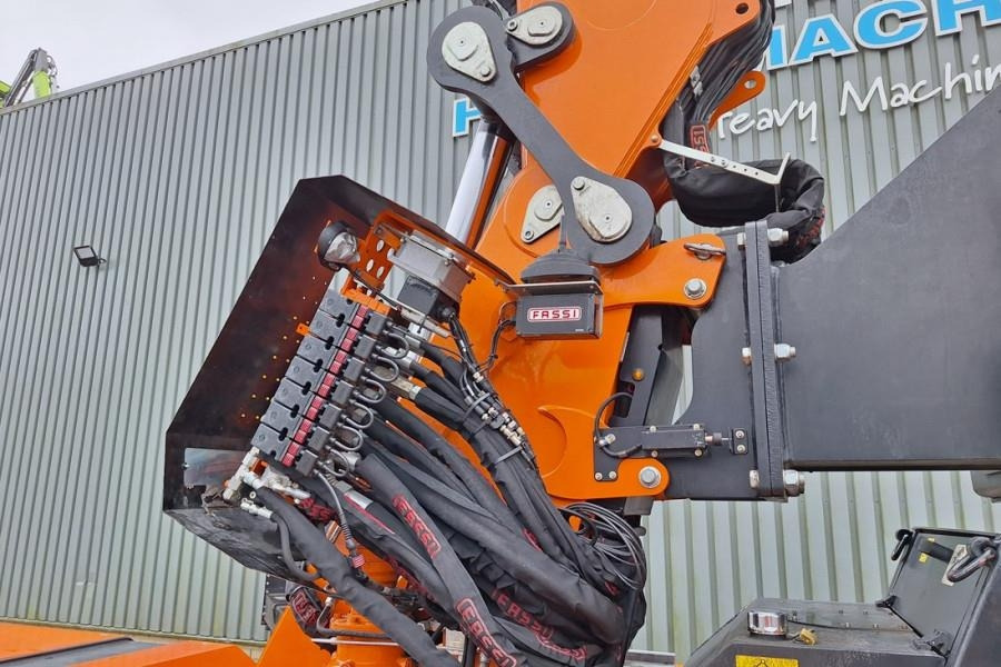 Crawler crane Jekko JF545CDH-2 Diesel/Electric powered, Remote Control: picture 19 Crawler crane Jekko JF545CDH-2 Diesel/Electric powered, Remote Control: picture 19